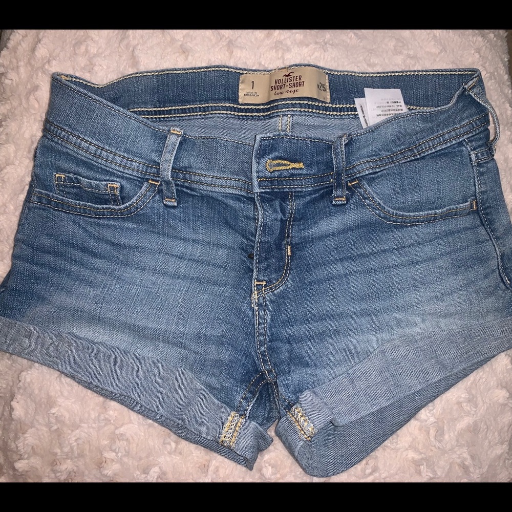 ✰Hollister jean shorts✰